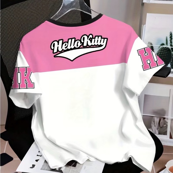 Hello Kitty Graphic Short Sleeve Tee size 9-10 years - Picture 2 of 5